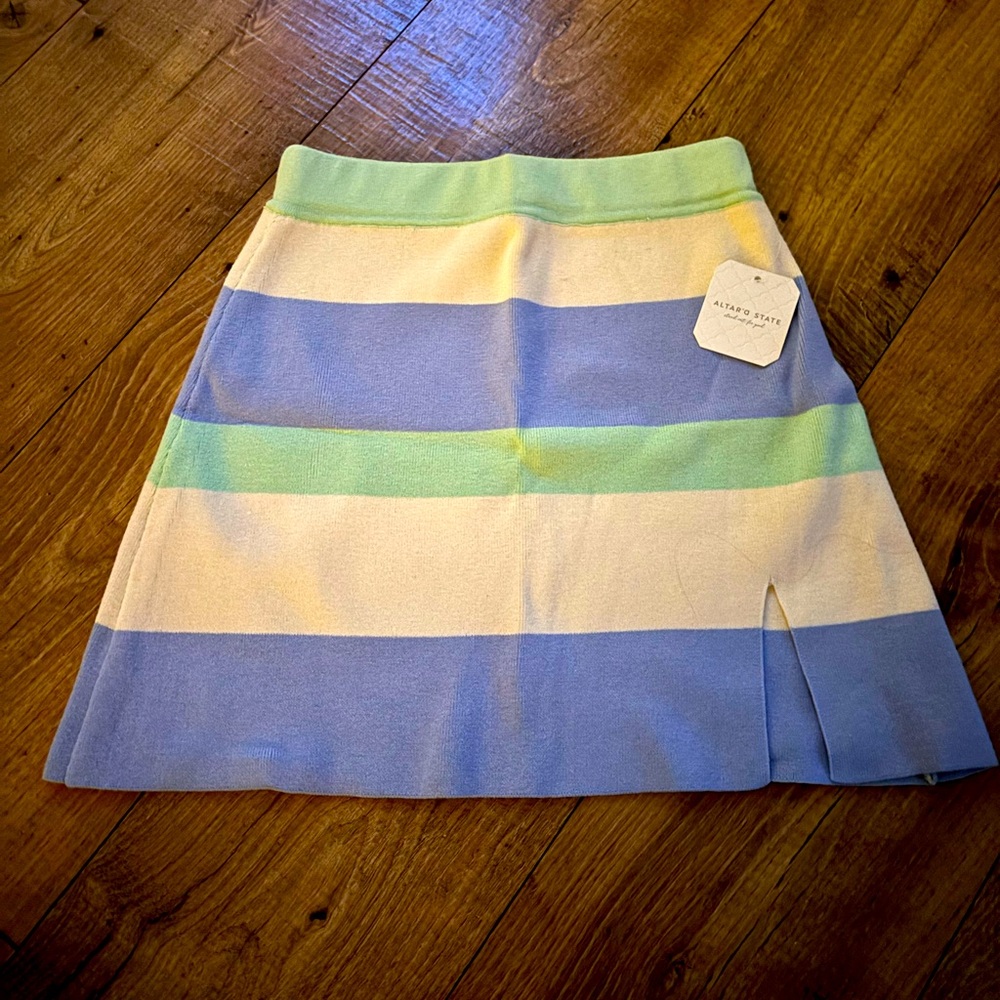 Altar’d State form fitting skirt size SMALL NEW WITH TAGS